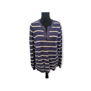 Old Navy Sweater | Navy Blue and White